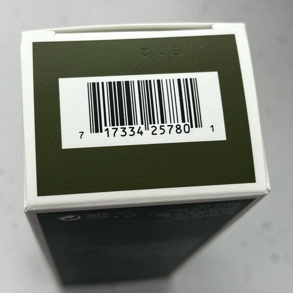 New ORIGINS Mega-Mushroom Relief & Resilience 200ml Soothing Treatment Lotion - Picture 8 of 9